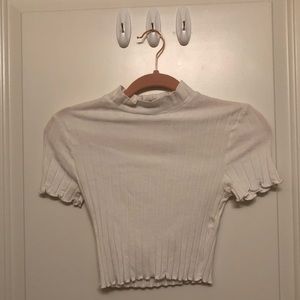 Cropped Mock Neck Top Size Medium